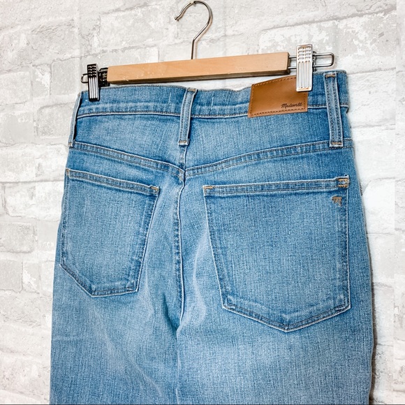 Madewell Retro Hi Rise Flare Jeans in Norwich Wash - Picture 9 of 10